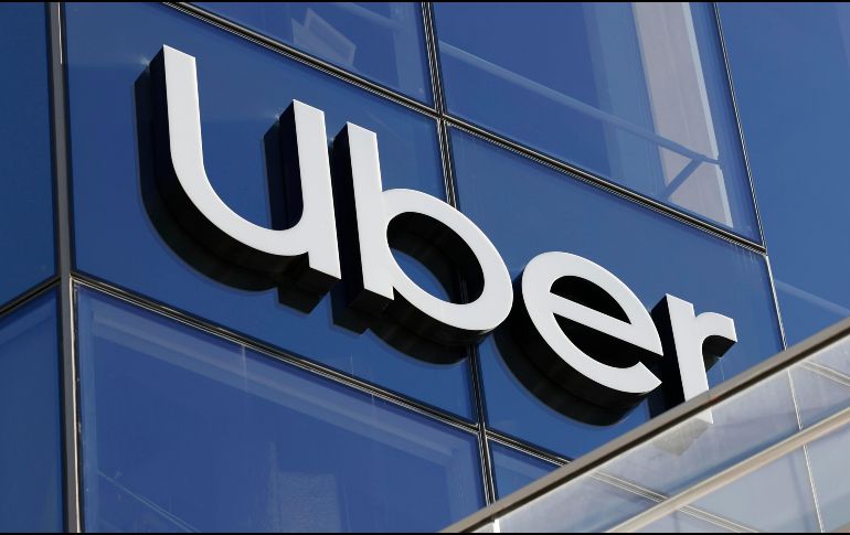 La llegada de plataformas digitales hace más de una década provocó una caída en ingresos y en el valor de las concesiones. EFE/J. Mabanglo