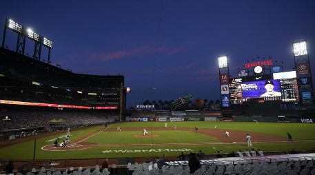 El Oracle Park alberga el juego inaugural de la temporada. AP/Archivo
