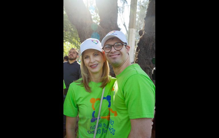 Janny Gómez y Juan Pablo Salame. GENTE BIEN JALISCO / Revista del 27 de marzo 2026