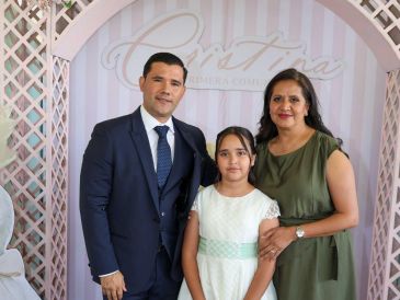 Iván Moreno Rosas, Cristina Moreno Romero y Martha Romero de Moreno. GENTE BIEN JALISCO / Revista del 27 de marzo 2026