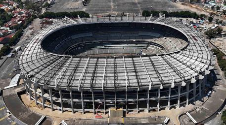 El Estadio Azteca, ahora llamado Banorte, renovado y con poco menos de 90 mil voces listas para rugir, volverá a colocarse en los ojos del planeta durante junio, cuando reciba por tercera ocasión una inauguración de la Copa del Mundo de la FIFA. SUN/ ARCHIVO
