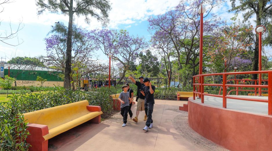 El Parque Revolución es una de las mejores opciones para pasar con la familia o amigos. ¡Aprovéchalo! EL INFORMADOR / ARCHIVO