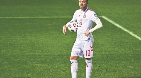 Christian Eriksen. Su experiencia será vital en una repesca sin margen de error. EFE