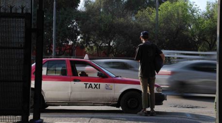 Los vehículos particulares, de carga, de transporte colectivo de pasajeros y taxis, con holograma 