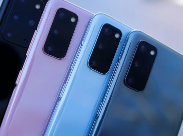 Este modelo estará disponible en cuatro colores: Awesome Navy, Awesome Gray, Awesome Icyblue y Awesome Lila. Unsplash