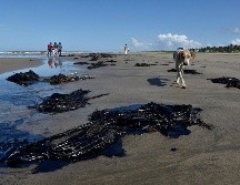 Expertos apuntan a que se nota una falta de capacidad de Pemex para atender esas emergencias. EFE/ARCHIVO