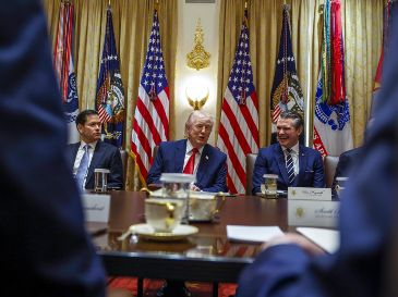 El mandatario hizo este comentario tras asegurar que la relación con Venezuela desde la captura de Nicolás Maduro el 3 de enero es "increíble". EFE/W. OLIVER