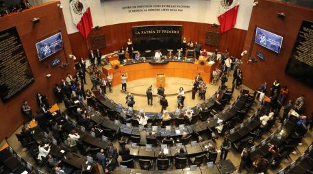 Este jueves, Sheinbaum reconoció que el Senado respaldó los cambios enfocados en disminuir gastos y beneficios excesivos. EFE/M. Guzmán
