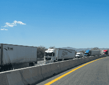 En redes sociales los automovilistas informaron que la fila de automóviles alcanzó los 15 kilómetros desde donde ocurrió el accidente en autopista Puerto Vallarta-Guadalajara. ESPECIAL