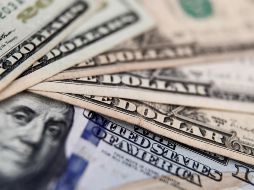 El dólar tuvo una tendencia alcista que golpeó sobre todo al peso y a la rupia india. EFE/ARCHIVO
