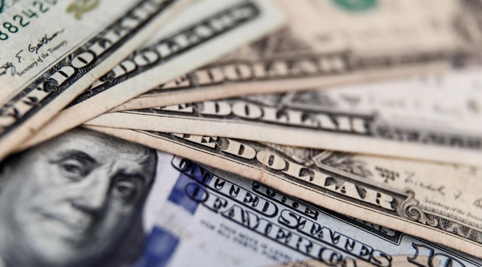 El dólar tuvo una tendencia alcista que golpeó sobre todo al peso y a la rupia india. EFE/ARCHIVO