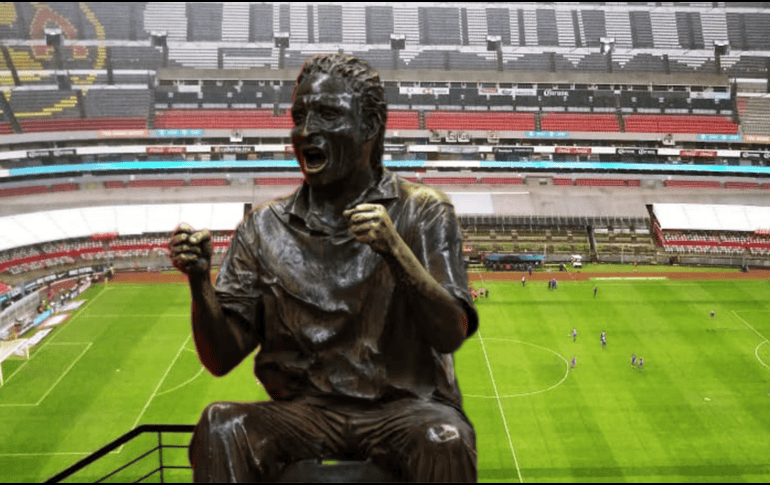 Aunque físicamente ha cambiado con el tiempo, con menos cabello y algunas arrugas, Nachito afirma que mentalmente su entusiasmo sigue siendo el mismo que cuando le hicieron la estatua. CANVA