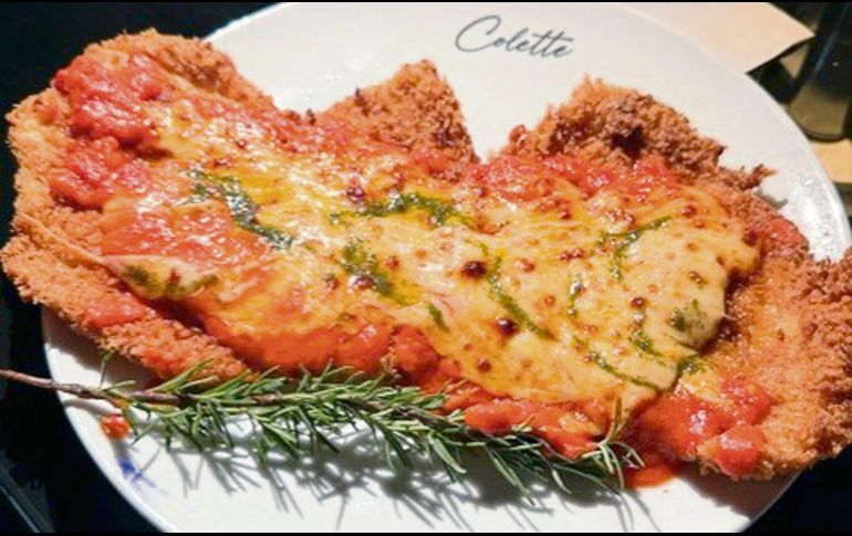Disfruta de las mejores milanesas de pollo al acudir al restaurante Colette. ESPECIAL