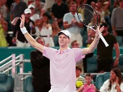 Jannik Sinner va por su segundo título en tres años en Miami. AP