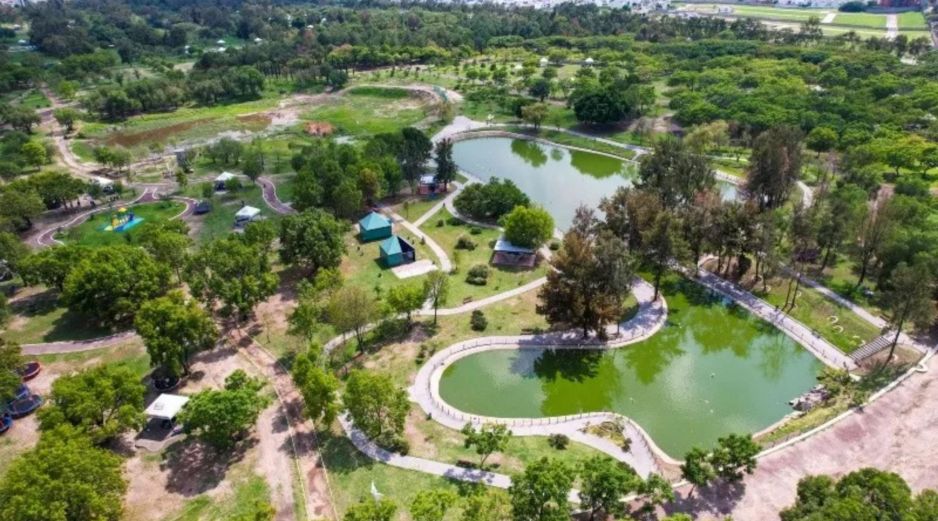 Si buscas un lugar amplio donde los niños y tus mascotas puedan correr libremente hasta cansarse, el Parque Metropolitano es indiscutiblemente la mejor opción. EL INFORMADOR / ARCHIVO