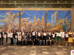 Esta es la primera generación de egresados del Diplomado de 120 horas en Promoción Inmobiliaria realizado en conjunto por el Ideft y la Canaco. ESPECIAL