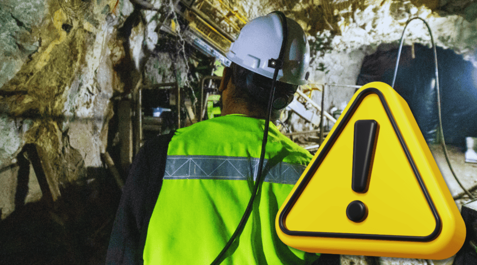 El gobernador de Sinaloa, Rubén Rocha Moya, supervisó las labores de rescate de los cuatro trabajadores atrapados en la mina Santa Fe, en la sierra de Rosario. ESPECIAL / CANVA