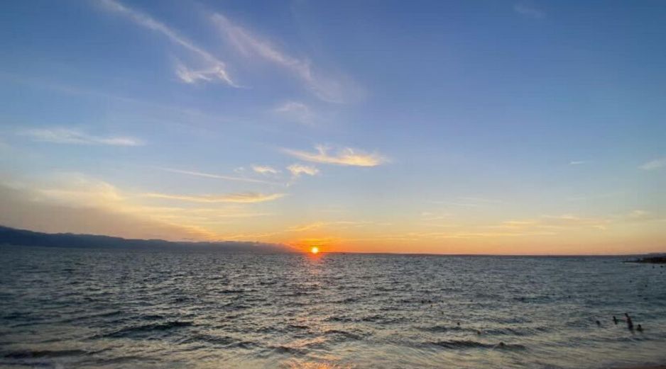La Cofepris avala la calidad del agua en playas de Puerto Vallarta previo a Semana Santa 2026. EL INFORMADOR / O. Flores