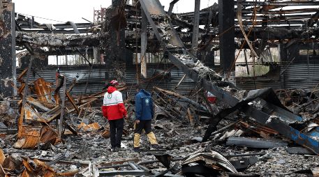 La guerra entre Estados Unidos e Irán cumple un mes con miles de objetivos atacados. EFE/A. TAHERKENAREH