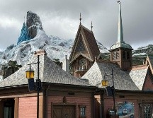 Vista de los tejados y decorados del reino de ‘Arendelle’, del mundo de Frozen en el 'Disney Adventure World'. EFE/ P. Cardona