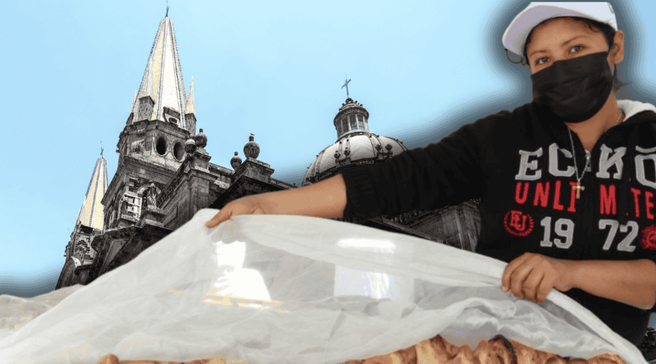 Se aprobó la instalación de 258 espacios dedicados exclusivamente a la venta de empanadas y diversos artículos religiosos en el Centro de Guadalajara. EL INFORMADOR/ARCHIVO ESPECIAL/Gobierno de Guadalajara