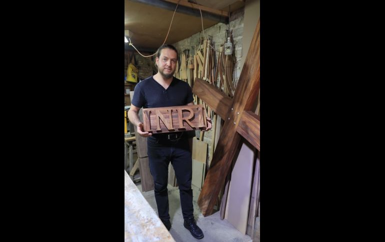 Miguel Iván, quien desde 2015 participa en la Judea, asegura que portar esta cruz representa un momento de profunda satisfacción personal y espiritual. CORTESÍA