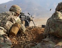 La misión podría exponer a las fuerzas estadounidenses a peligros como drones y misiles iraníes, disparos en el terreno y explosivos improvisado. US Army / Sgt. Tyler Wassmer / FACEBOOK / U.S. Department of War