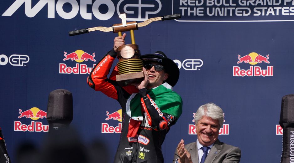 Marco Bezzecchi reafirmó su dominio con Aprilia por quinta vez consecutiva. EFE/ D. SAFRANEK.