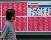 Poco después del inicio de las operaciones el indicador, que agrupa a los 225 títulos más representativos del mercado, bajaba un 4,52%. XINHUA