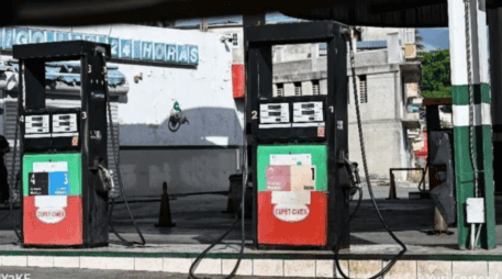 Cuba necesita diariamente unos 100 mil barriles para satisfacer sus necesidades energéticas. AFP