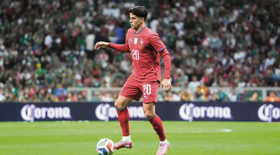 El portugués también cuestiona el trabajo arbitral y señala fallas durante el duelo ante el Tri. IMAGO7