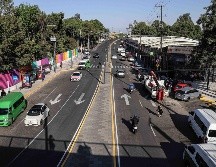 Los conductores que ignoran esta restricción se exponen a sanciones que van de 20 a 30 UMAs, lo que en 2026 equivale a multas aproximadas de entre 2 mil 250 y 3 mil 500 pesos. SUN / ARCHIVO