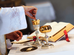 Cada año, durante el Domingo de Ramos, los fieles repiten esta palabra como parte de la celebración. CANVA