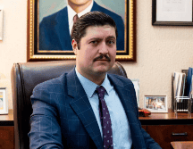 Fernando Bonilla, actor y creador mexicano, utilizó la plataforma X para expresar que, a pesar de su creciente popularidad en televisión gracias a La Oficina, su carrera está fundamentalmente anclada en el teatro. INSTAGRAM/fdobonilla