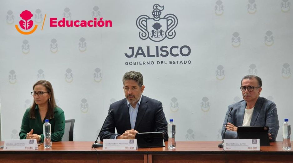El secretario de Educación Jalisco, Juan Carlos Flores, durante la presentación de 