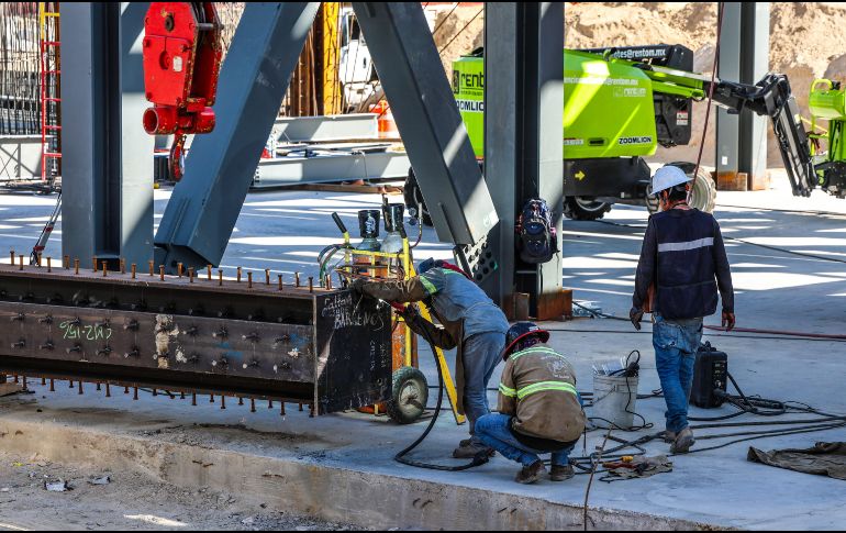 La obra mantiene protocolos de control de calidad que abarcan desde el análisis de materiales hasta la supervisión de cada etapa constructiva. EL INFORMADOR/ A. Navarro