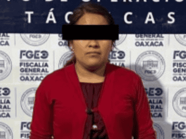 La sospechosa, identificada como A. D. R. L., fue puesta a disposición de la autoridad ministerial correspondiente. CORTESÍA/ Fiscalía General del Estado de Oaxaca