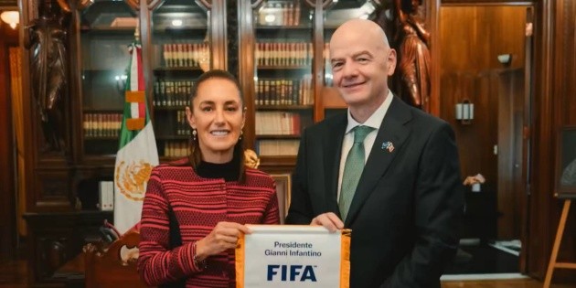 Sheinbaum e Infantino eval&uacute;an preparativos del Mundial