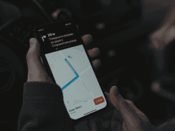 Se precisa una solución lo más pronto posible, en especial para atender la demanda de usuarios que se espera para cuando comience el Mundial de futbol 2026. CANVA