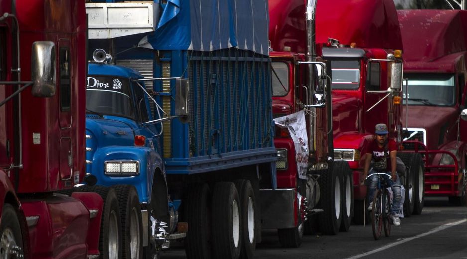 Transportistas denuncian que acuerdos tras movilización no fueron cumplidos por autoridades. NTX/ARCHIVO
