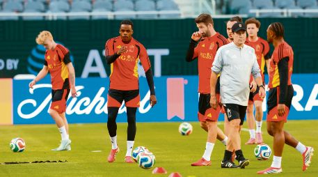 Los Diablos Rojos llegan con confianza, pero con ajustes en su planteamiento. EFE