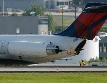 Delta Air Lines informó que el incidente ocurrió por una falla técnica en el motor izquierdo. AP/Archivo