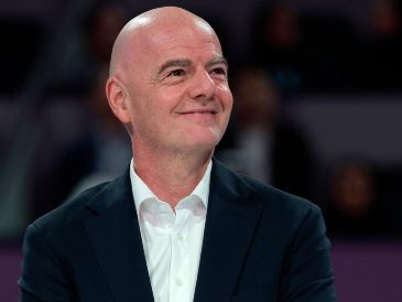 Gianni Infantino, presidente de la FIFA, dice que "sabemos cuál es la situación, muy complicada. Trabajamos y vamos a hacer que Irán juegue este Mundial en las mejores condiciones". AFP / ARCHIVO