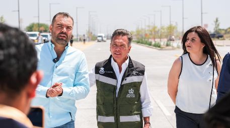 Se trata de una vía de dos kilómetros de largo que comprende cuatro carriles, la cual busca conectar colonias aledañas con la Línea 4 del Tren Ligero. ESPECIAL