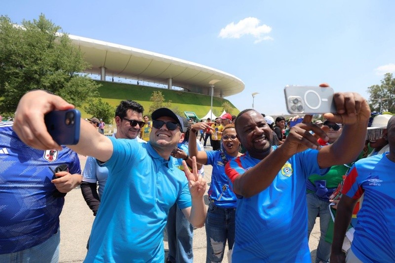 Los seguidores africanos demostraron que la pasión no entiende de distancias. 
