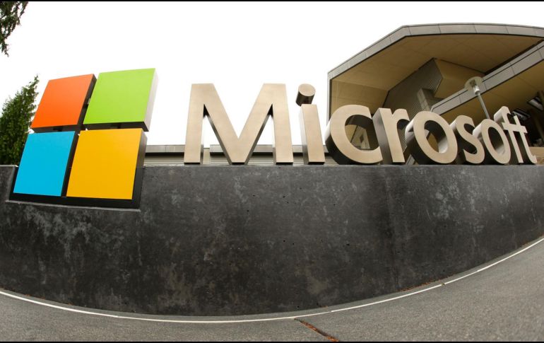 Los títulos de Microsoft cayeron un 24.06 %, y se cotizan a 370.17 dólares por acción. AP/ARCHIVO