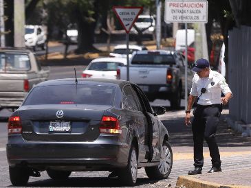 Las autoridades extendieron la fecha para realizar el trámite sin costo alguno, con el objetivo de que todos los vehículos cumplan con la normativa vigente. EL INFORMADOR/ARCHIVO