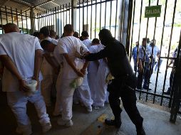 Los cambios constitucionales en El Salvador prevén la cadena perpetua para niños y niñas desde los 12 años. EFE/ARCHIVO