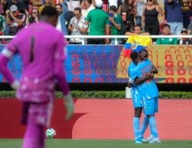 El zaguero central reveló qué fue lo que sintió en el momento en que el balón cruzó la línea de gol. EL INFORMADOR/ A. NAVARRO.
