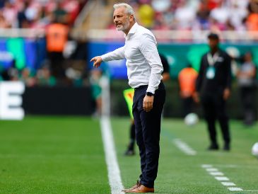 El técnico reconoció que el rendimiento no fue el ideal durante todo el encuentro. EFE/ F. Guasco.